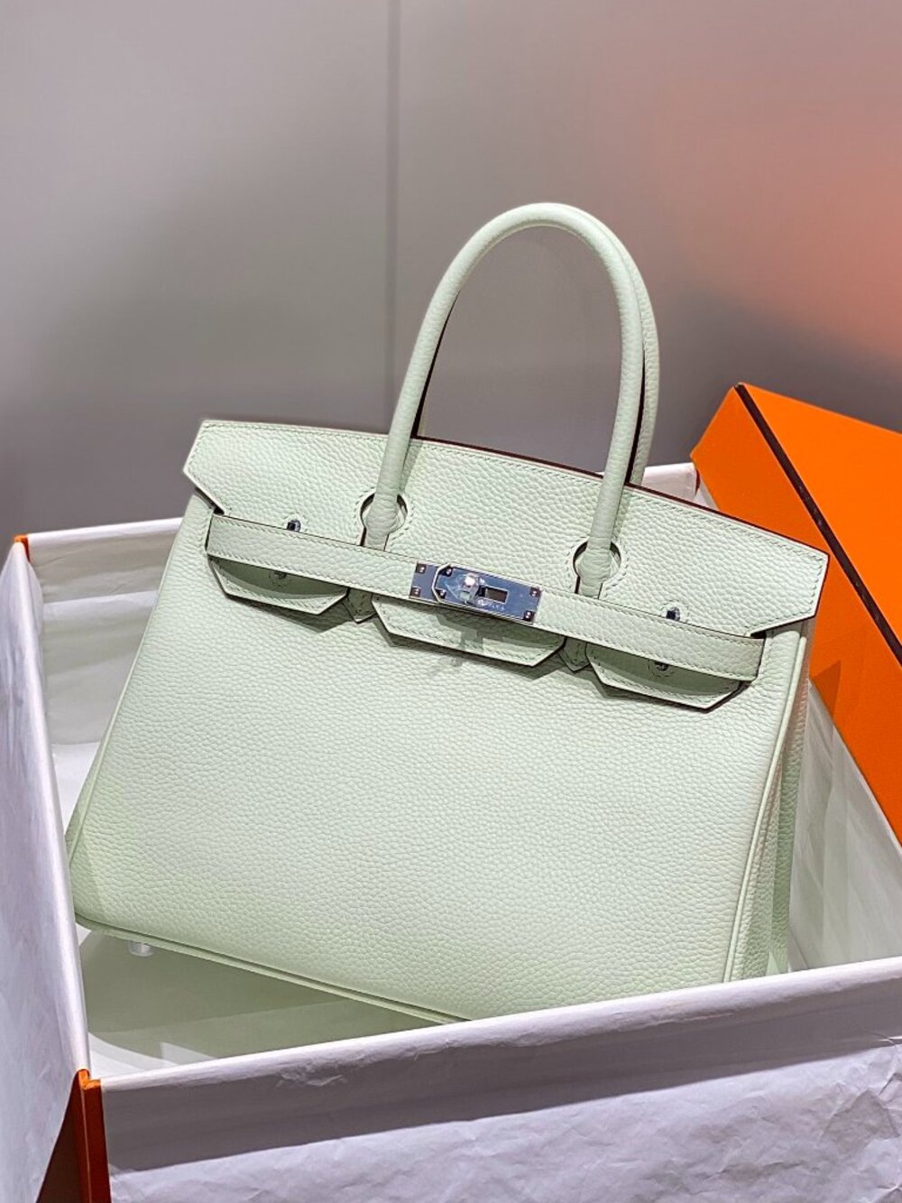 Classic Hermes Bags: A Stylish and Versatile Choice for Elegance